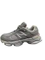 New Balance 9060 Magnet