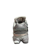 New Balance 9060 Magnet