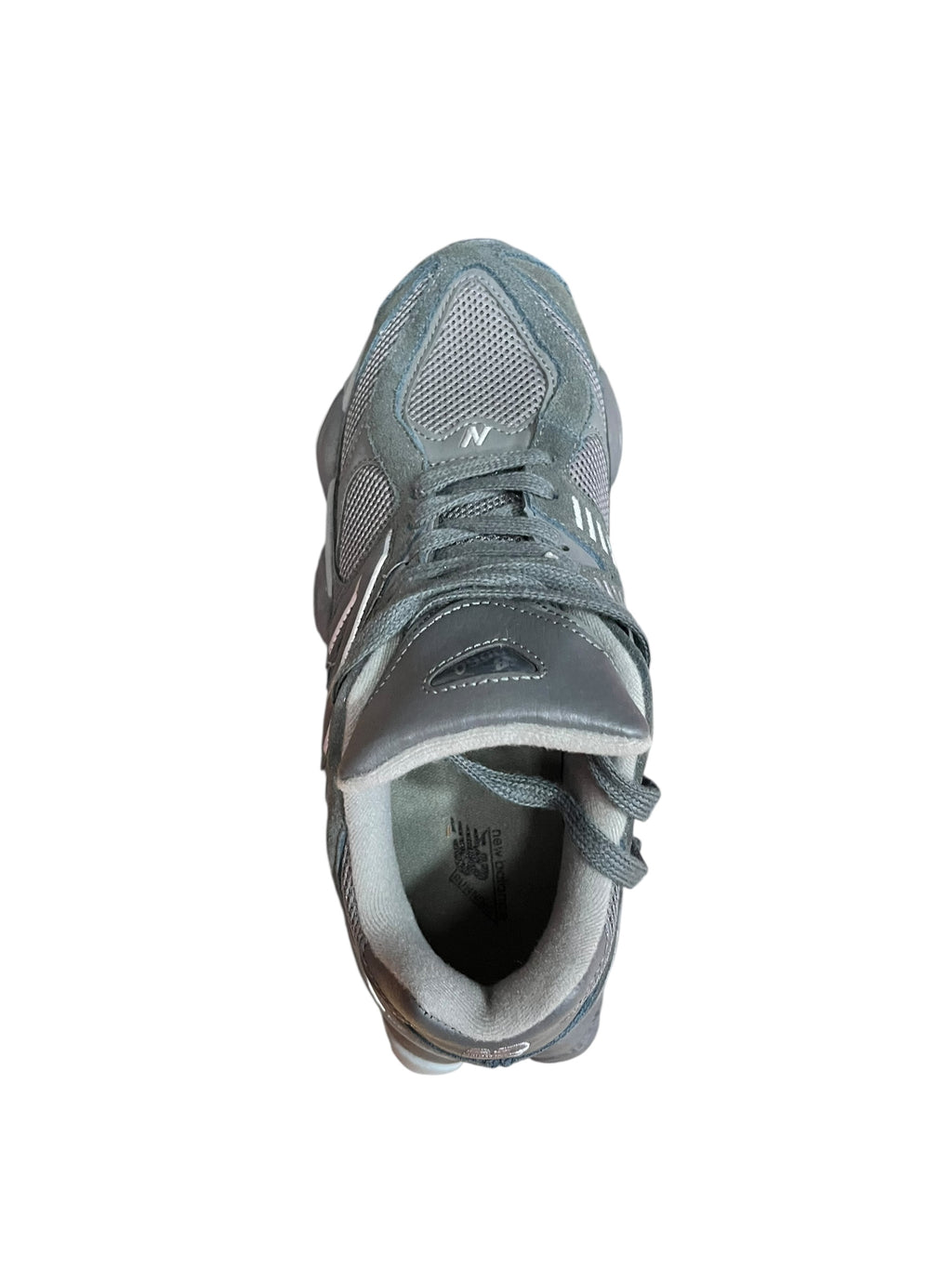 New Balance 9060 Magnet