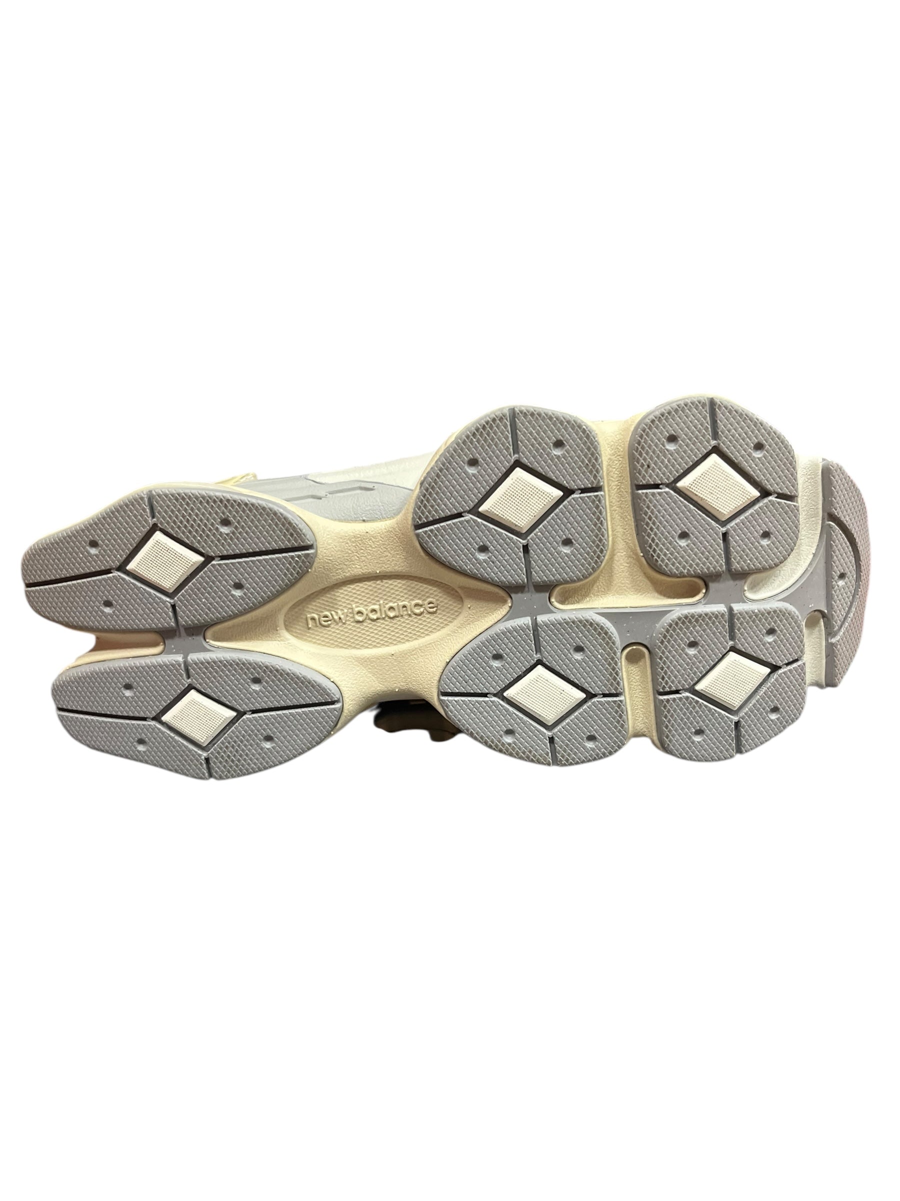 New Balance 9060 Quartz Grey