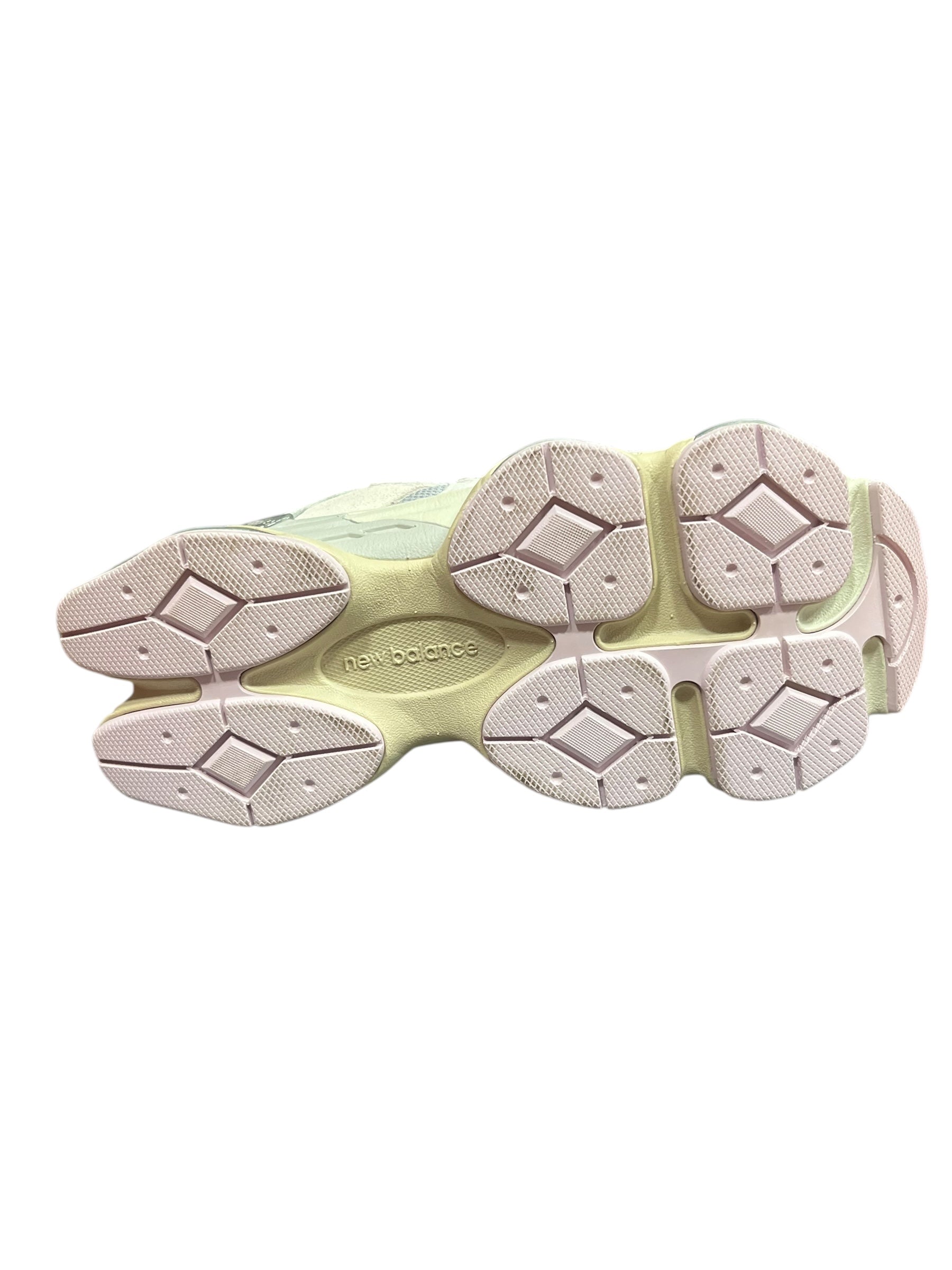 New Balance 9060 Grey Lilac