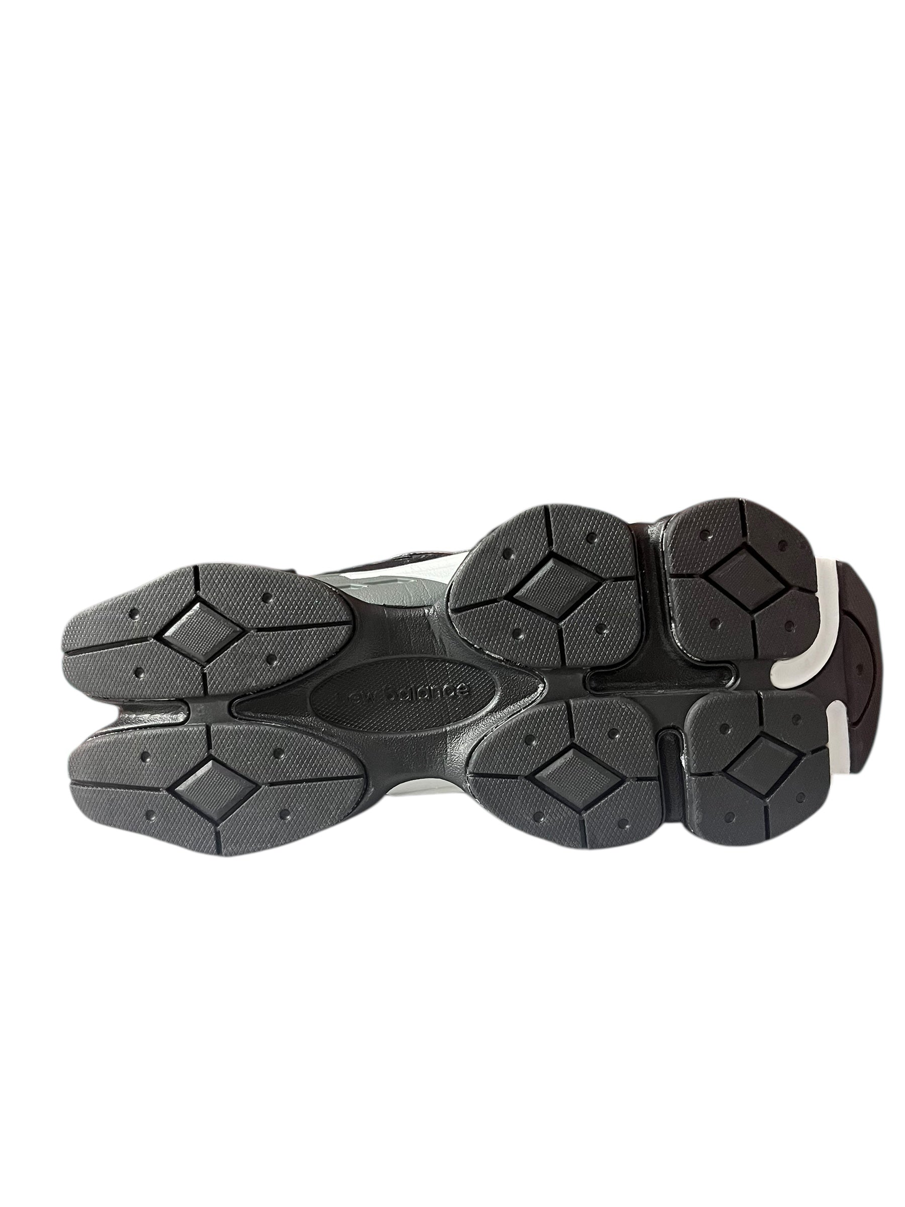 New Balance 9060 Black/Silver