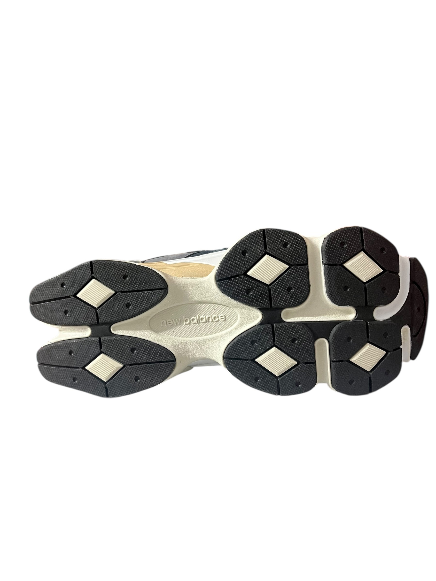 New Balance 9060 Black/Phantom Charcoal